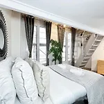 Buttes Chaumont - Amazing duplex - 6062
