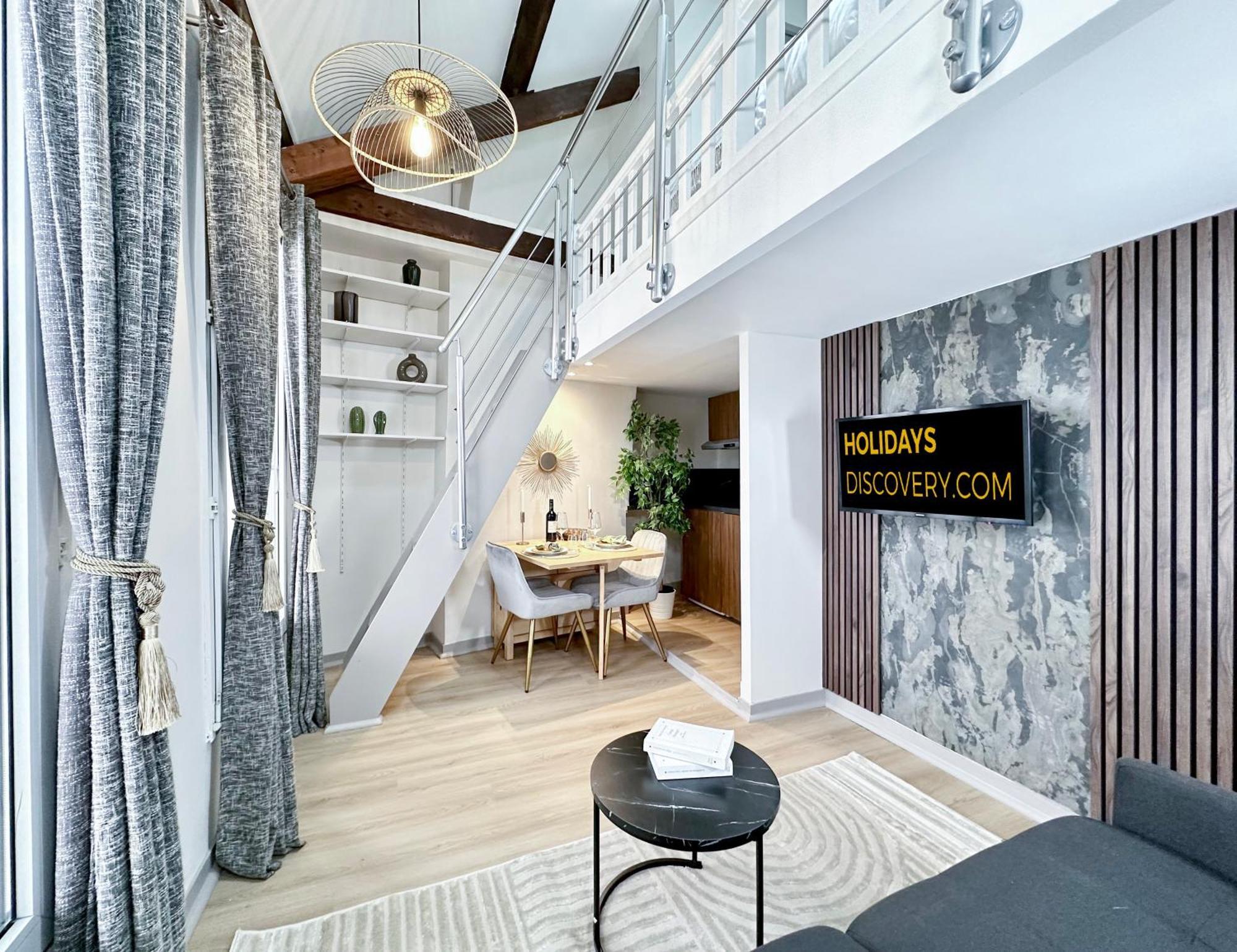 Buttes Chaumont - Amazing Duplex - 6062 Appartement *